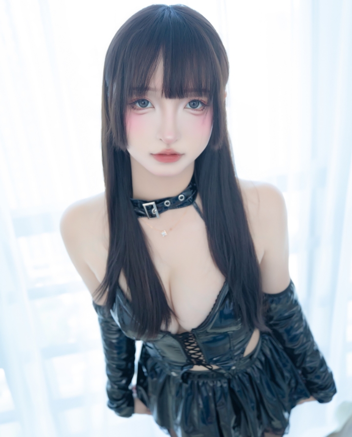 神楽坂真冬写真合集下载：从清新到性感的全方位魅力展示【持续更新】