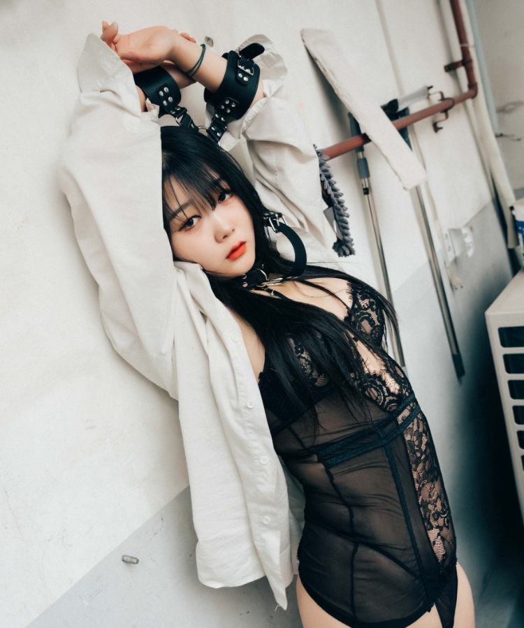 Zia写真合集下载：多样风格尽显韩国女神魅力【持续更新】