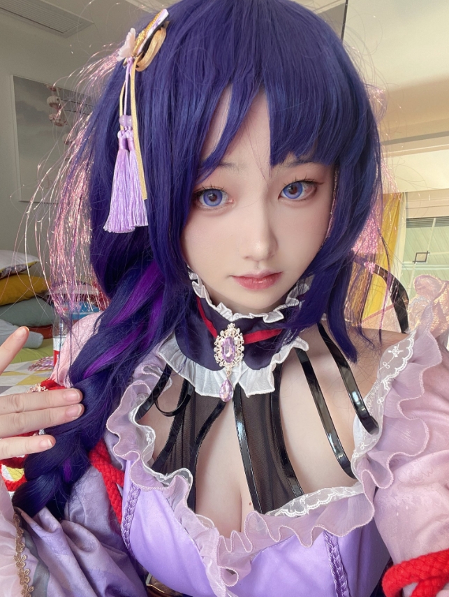 若若不男写真合集下载:多样风格尽显Coser女神魅力【持续更新】