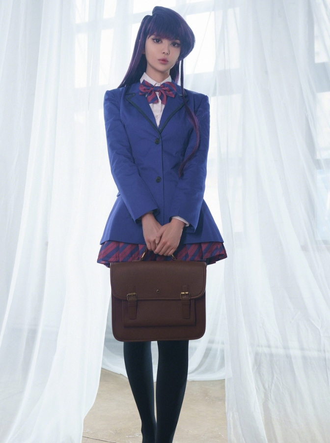 欧美博主Vinnegal写真合集下载:多样风格尽显Coser女神魅力【持续更新】