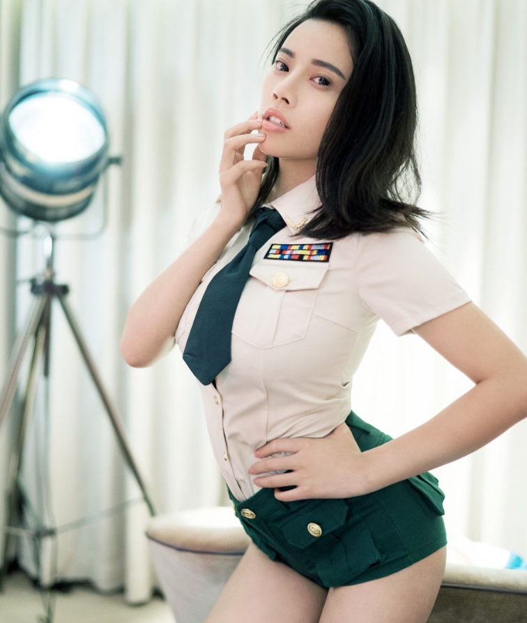 推女郎林萌萌——成都皙秀女神,甜美笑容与性感身材并存