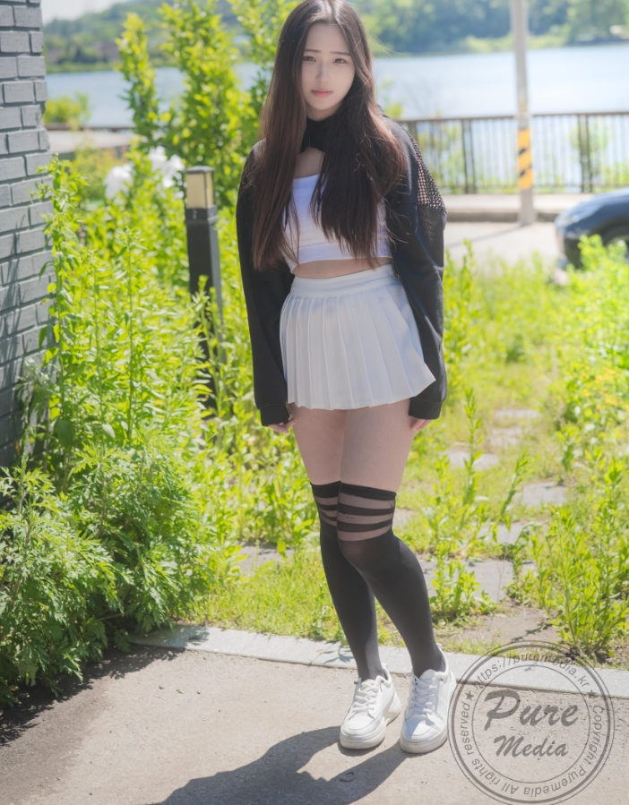 PureMedia写真合集下载:探索知名模特的多样魅力与精彩作品【持续更新】