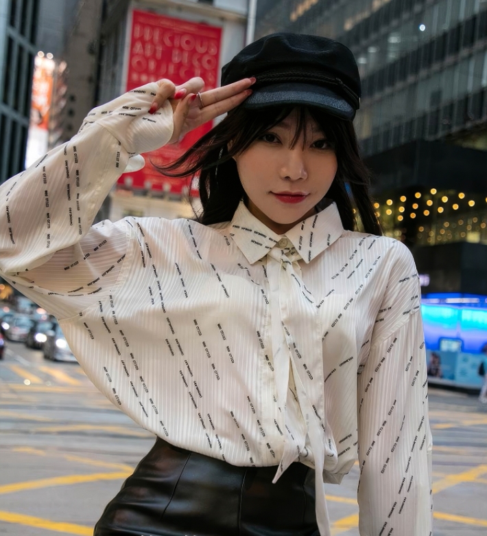 芝芝Booty写真合集下载：奶油甜心与丝袜女神的视觉盛宴