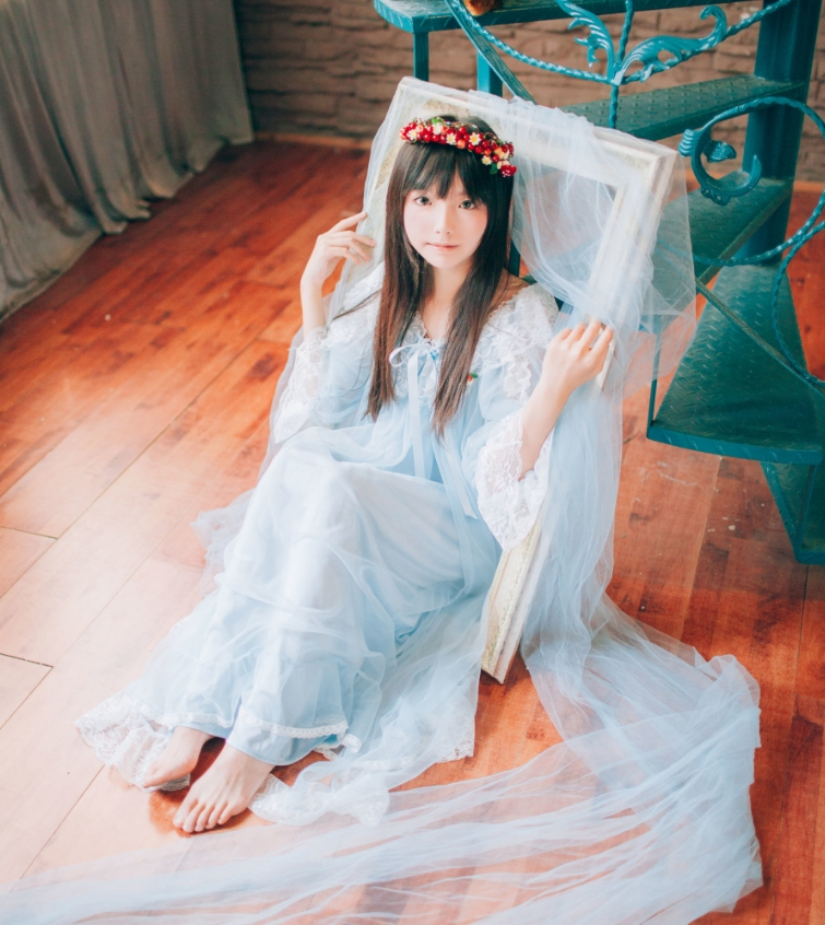 樱群写真合集下载：知名Coser多套作品全集，清纯与可爱并存[持续更新]
