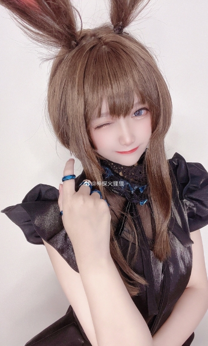 神探火狸狸写真合集下载：感受角色扮演的魅力[持续更新]