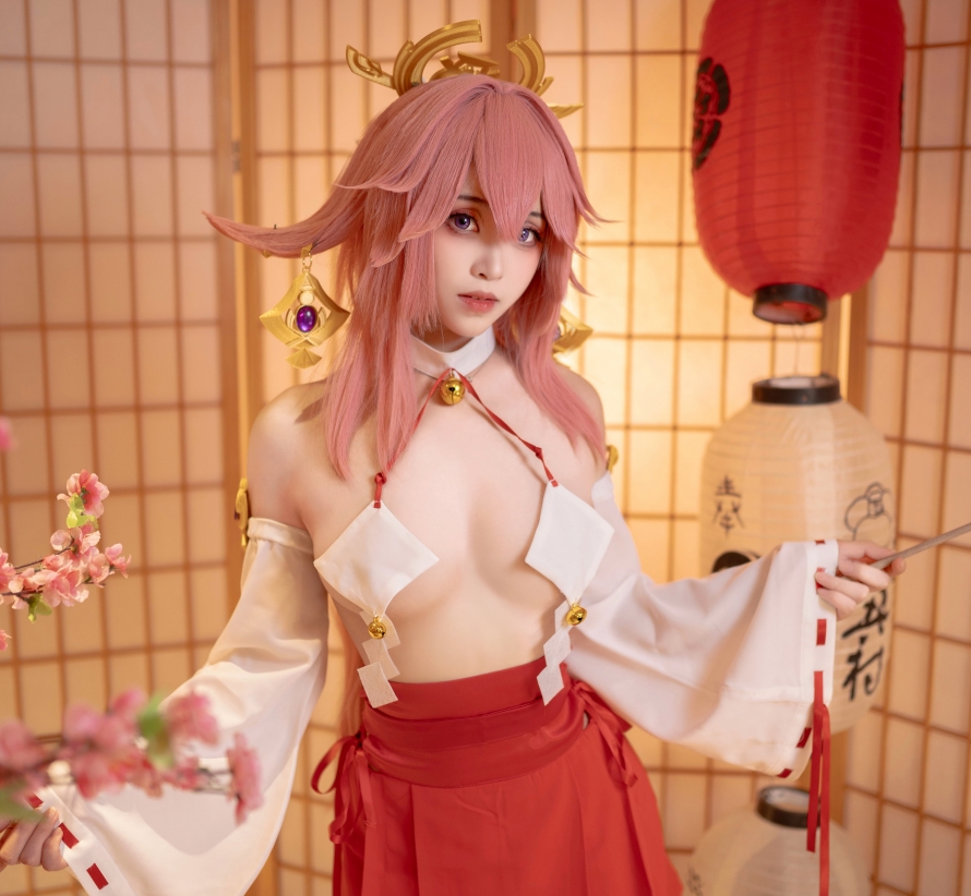 Bangni邦尼写真合集下载:从幽灵娘到百变魔女,她的COS与写真盛宴