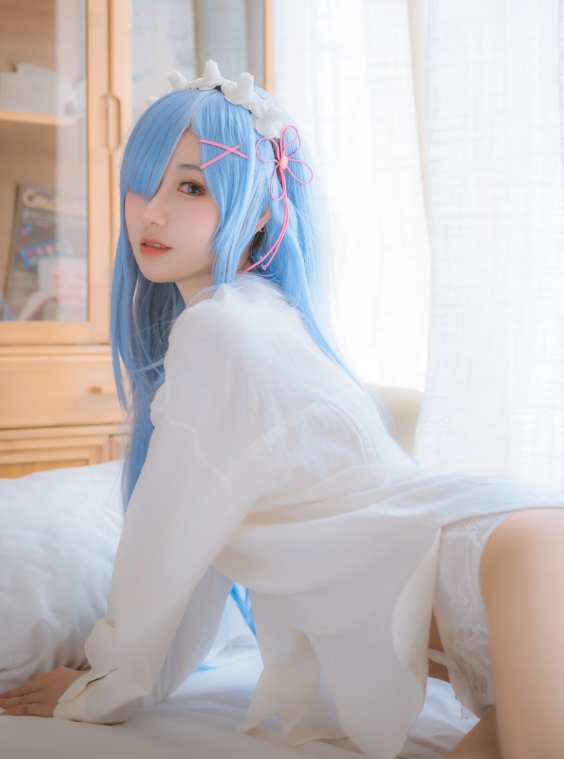 羽生三未写真合集下载：多样风格展现甜美魅力【持续更新】