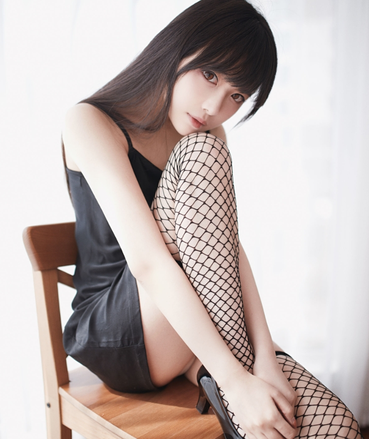 喵糖映画写真合集下载:4K画质甜美萌系美少女摄影赏析【持续更新】