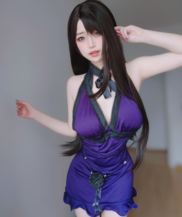 女主K写真合集下载：多才多艺的Coser风采展示