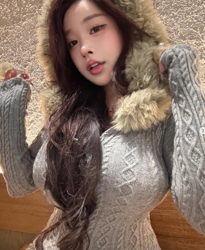 微密圈希希Gina写真合集下载：多样风格展现甜美魅力【持续更新】