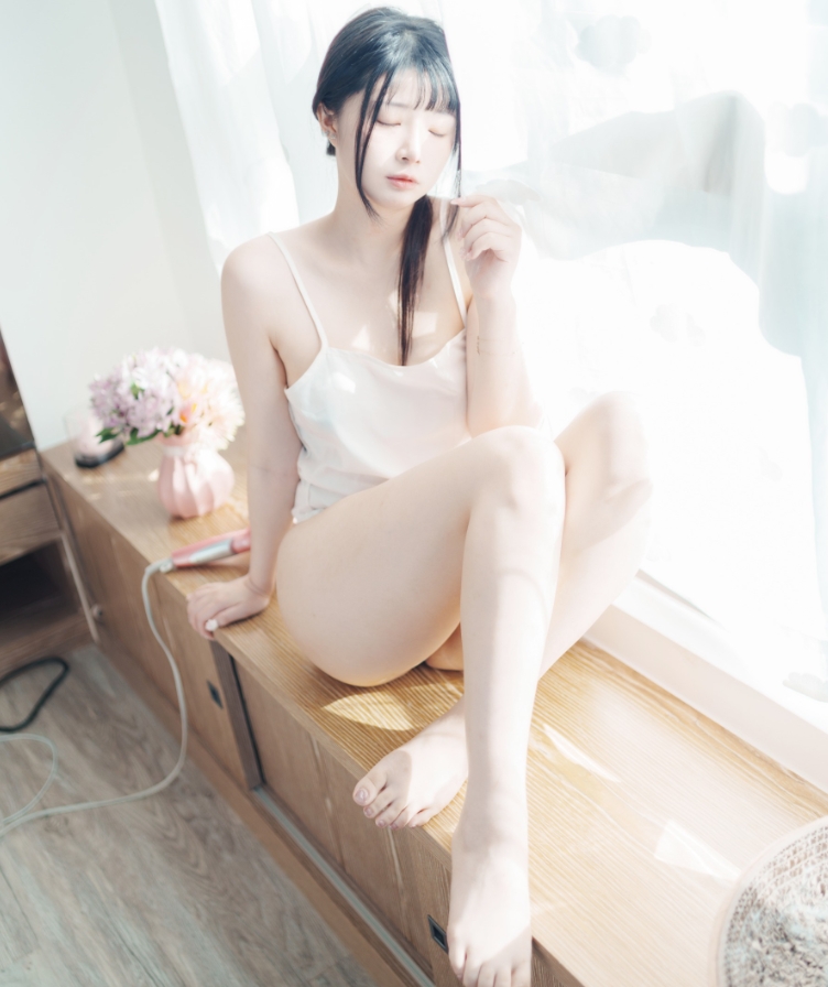 落落Raku写真合集下载：多才多艺的Coser风采展示【持续更新】