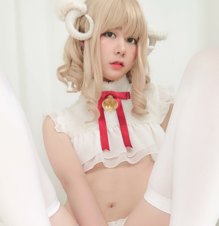 眼酱大魔王w写真合集下载：多才多艺的Coser风采展示【持续更新】