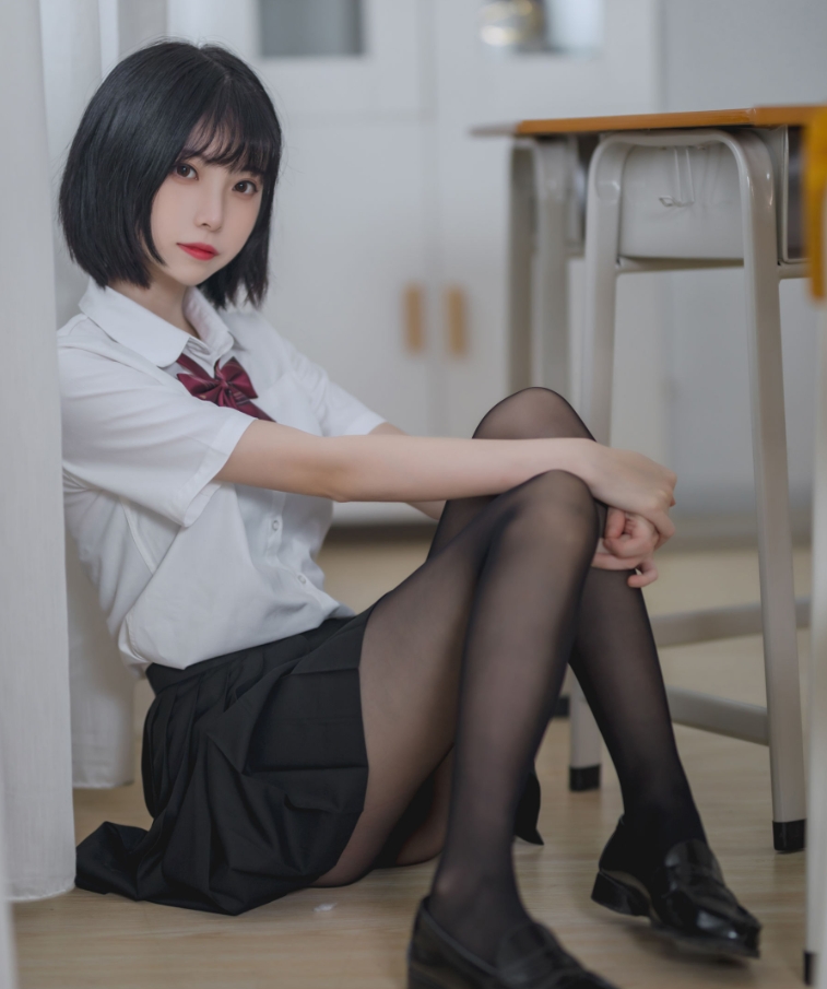 许岚LAN写真合集下载:多才多艺的模特风采展示【持续更新】