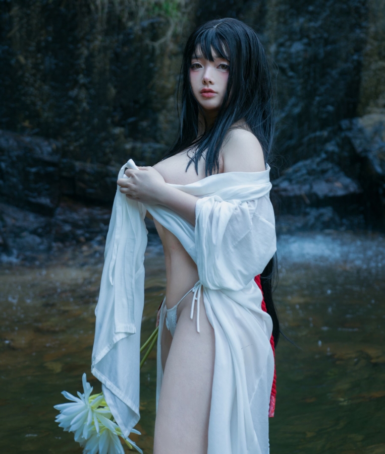 NinJa阿寨寨写真合集下载：多样风格展现甜美魅力【持续更新】