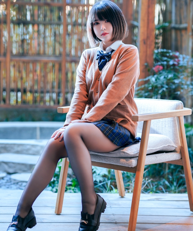 半半子写真作品合集下载:甜美形象与高质量摄影的完美结合【持续更新】