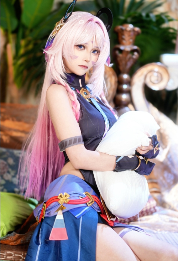 坂坂白写真合集下载：多才多艺的Coser风采展示【持续更新】