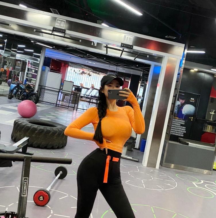 左公子666写真合集下载：健身与时尚的完美融合展示【持续更新】