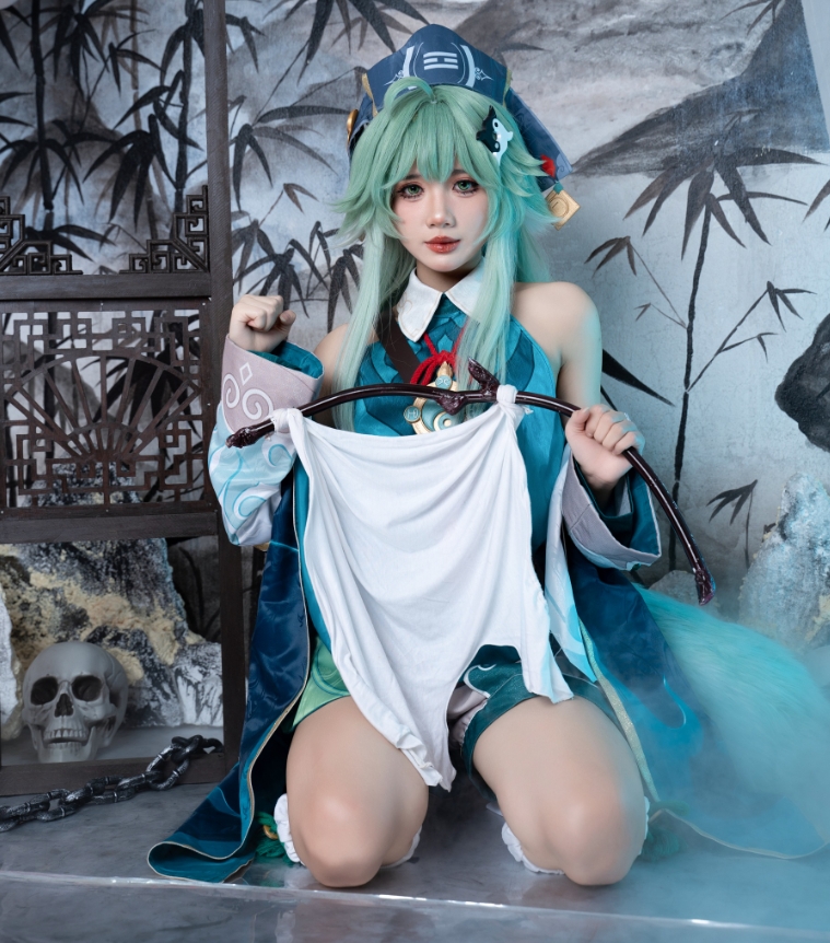 PoppaChan写真合集下载：越南人气Coser的百变魅力全记录【持续更新】