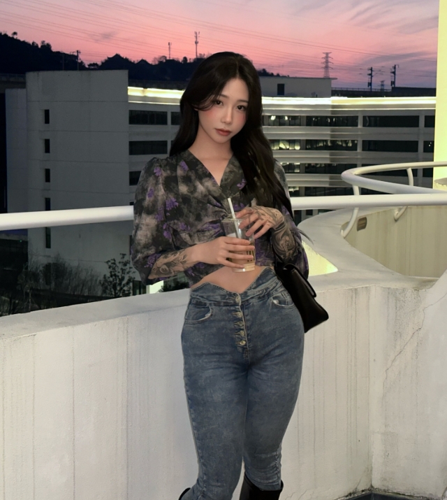 十六夜淚（IzayoiRui）写真合集下载：探索知名男娘Coser的多样魅力【持续更新】