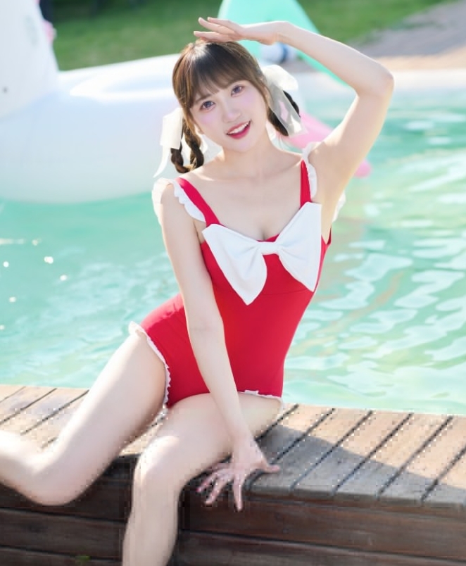 立盐盐写真合集下载：知名舞蹈UP主立盐盐的多样作品赏析【持续更新】