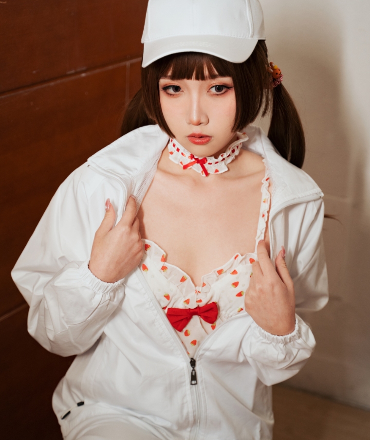 小和甜酒写真合集下载：知名Coser小和甜酒的多样作品赏析【持续更新】