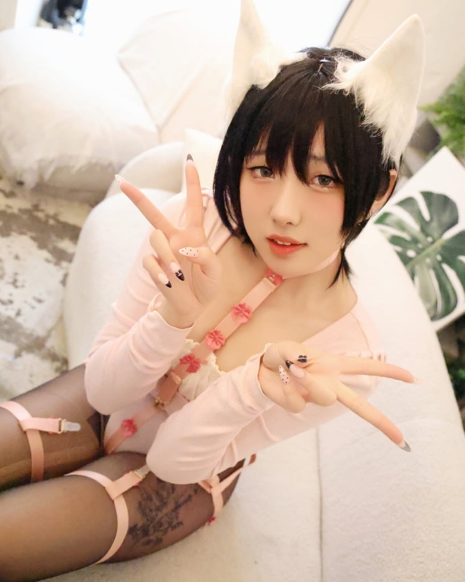 SonSon写真合集下载:韩国Coser SonSon的多样角色演绎与高质量作品赏析【持续更新】