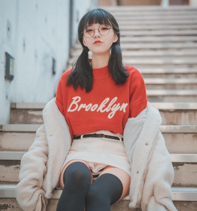 韩国Jeni写真合集:人气Coser的高质量作品下载资源全解析【持续更新】