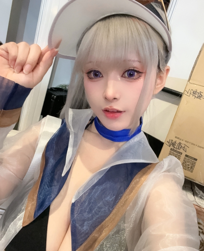 肃雨雨雨写真合集下载：探索知名Coser的多样魅力【持续更新】