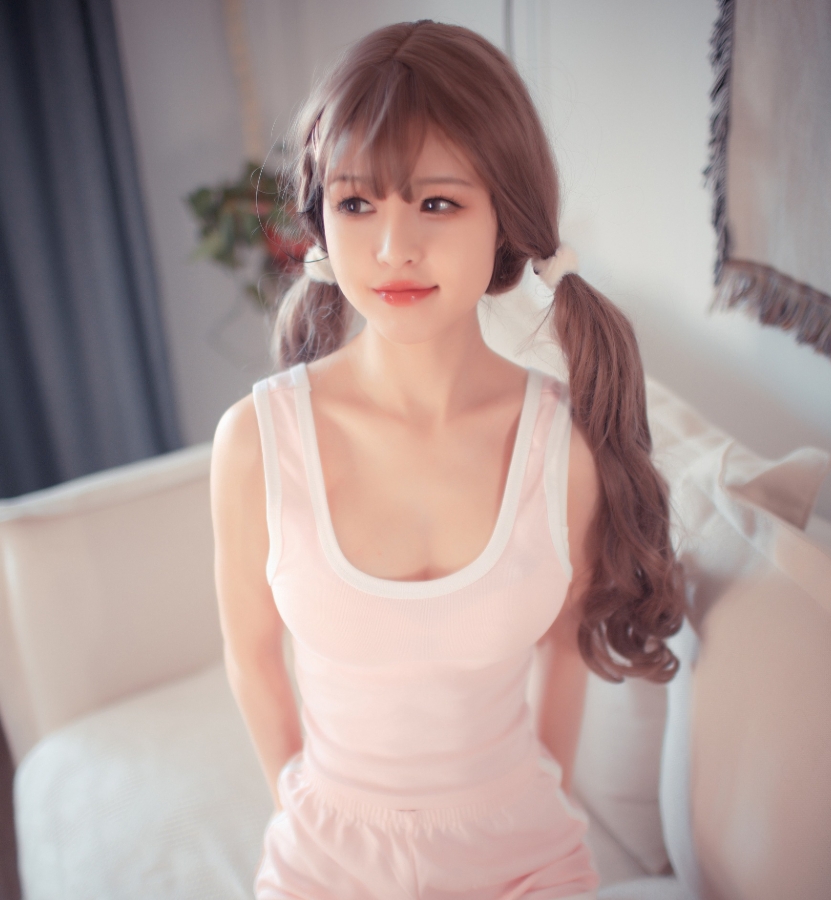 晕崽Zz（柳郁子）写真合集下载：探索知名Coser的多样魅力【持续更新】