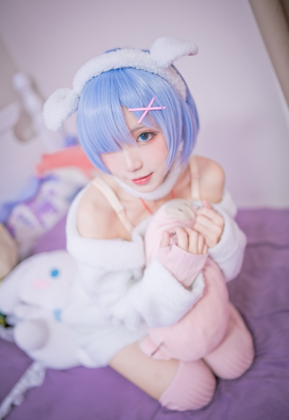 花柒Hana写真合集下载:探索知名Coser的多样魅力【持续更新】