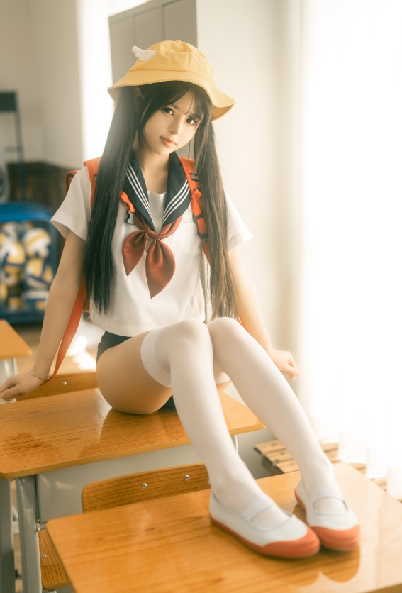 Rua阮阮写真合集下载：甜美风格与多样造型的完美结合【持续更新】