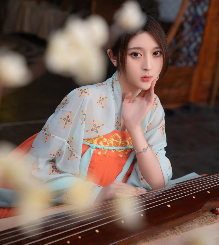 夏甜甜写真合集:绝美制服与古风混搭惊艳视觉,写真资源打包下载【持续更新】