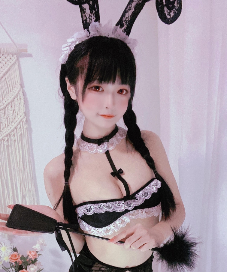 佳佳好难啊写真合集下载：知名Coser佳佳好难啊的多样作品赏析【持续更新】