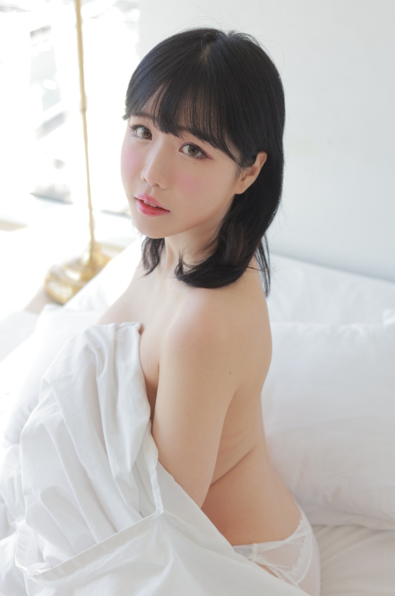 Addielyn写真合集下载:知名Coser Addielyn的多样作品赏析【持续更新】