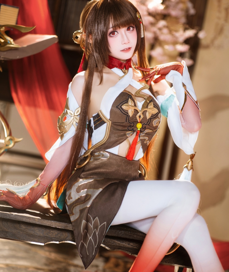 Tomoyo酱写真合集下载：知名模特Tomoyo酱的多样作品赏析【持续更新】