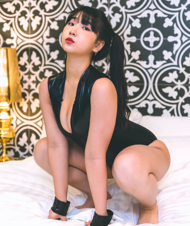 GguBbu写真合集下载：韩国模特GguBbu的多样魅力与高质量作品赏析【持续更新】