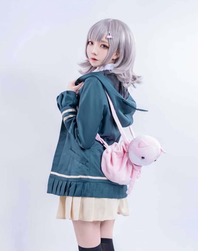 楚楚子w高清写真合集下载,甜美治愈与二次元少女的梦幻结合【持续更新】