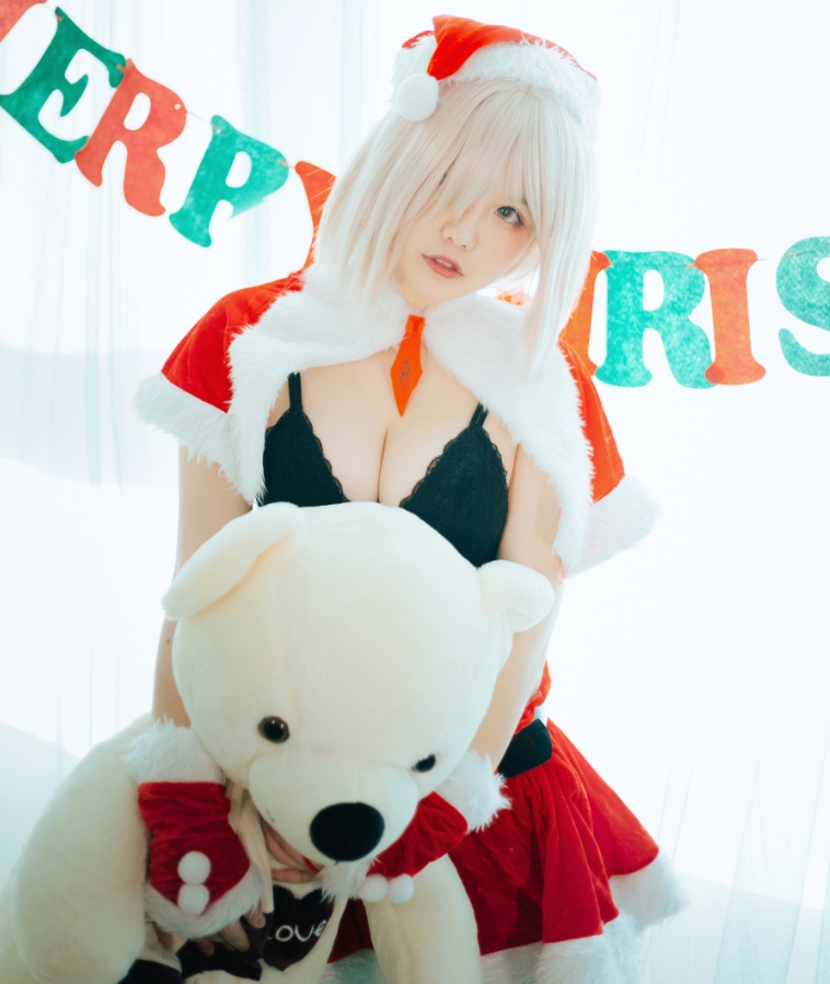 阿半今天很开心写真合集下载：知名Coser阿半今天很开心的多样作品赏析【持续更新】