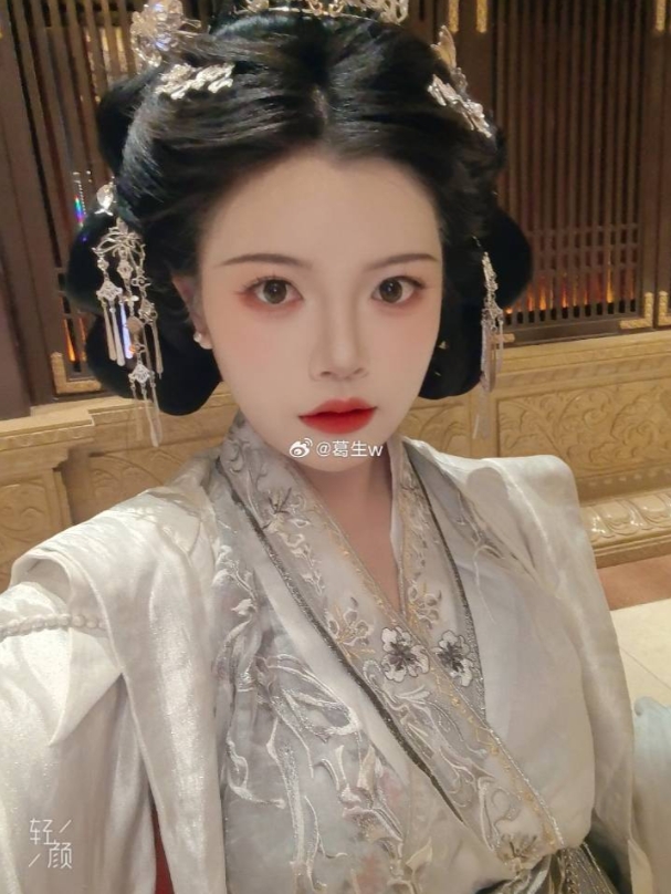 葛生w:二次元Coser的写真合集与下载资源介绍【持续更新】