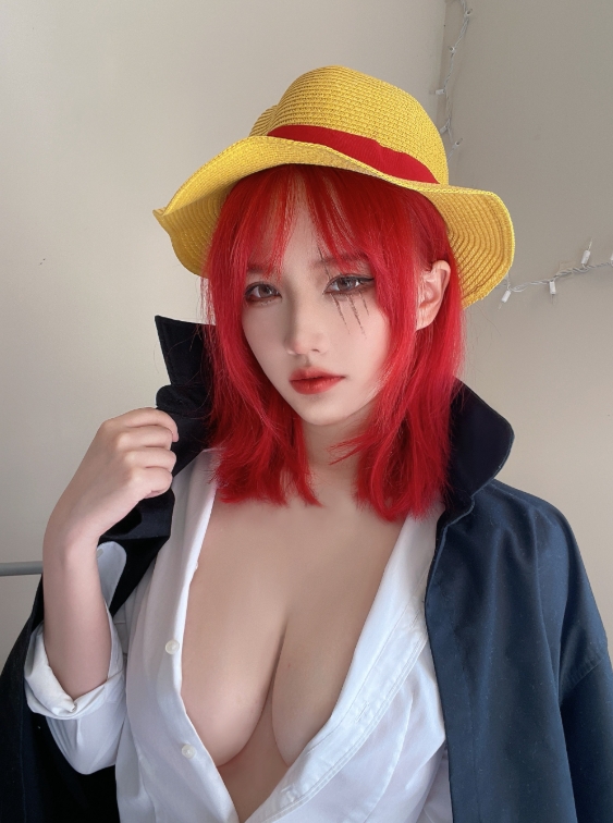 狐洛洛子写真合集下载：探索Coser兼插画师狐洛洛子的高质量Cosplay写真与角色魅力【持续更新】