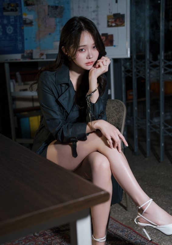 Lilynah写真合集下载：探索韩国写真机构高质量职场清新与暗黑风格写真作品与视觉魅力【持续更新】