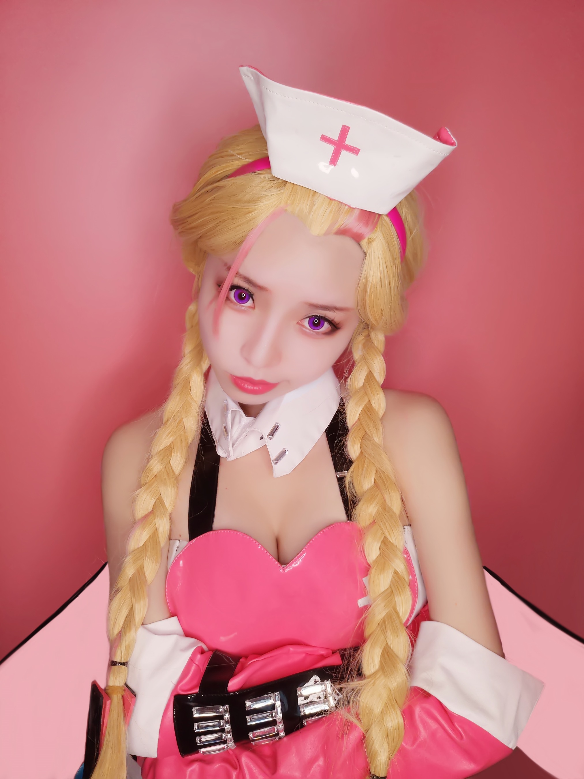 Coser白易子教主写真全集下载|子易教主个人资料与发展事迹