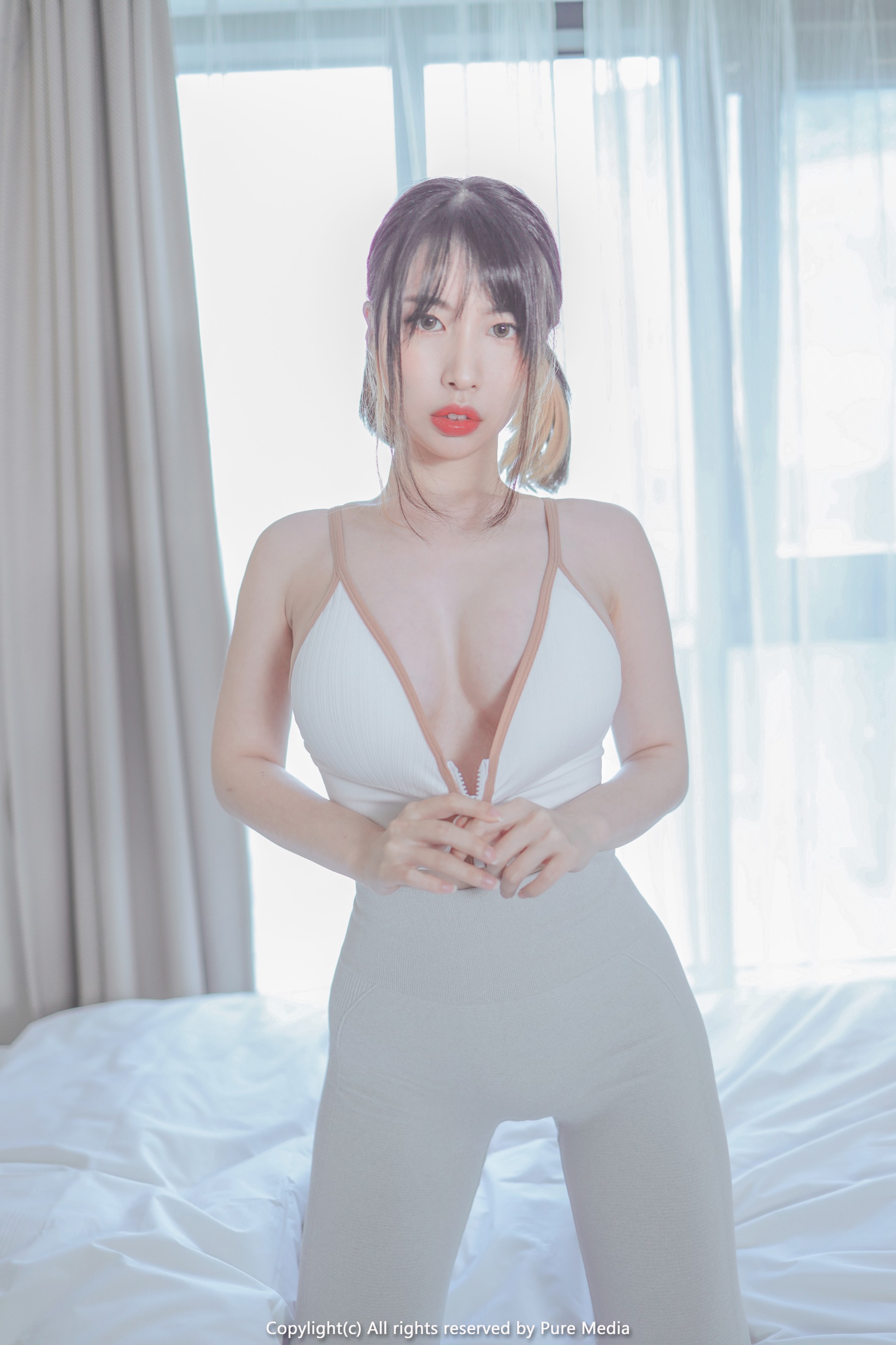 Uhye写真全集下载｜韩国大胸模特李宥惠作品合集