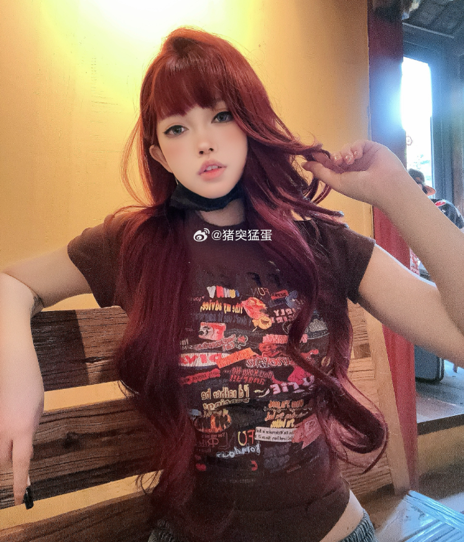 猪突猛蛋写真合集下载：高清青春性感cosplay私房福利作品