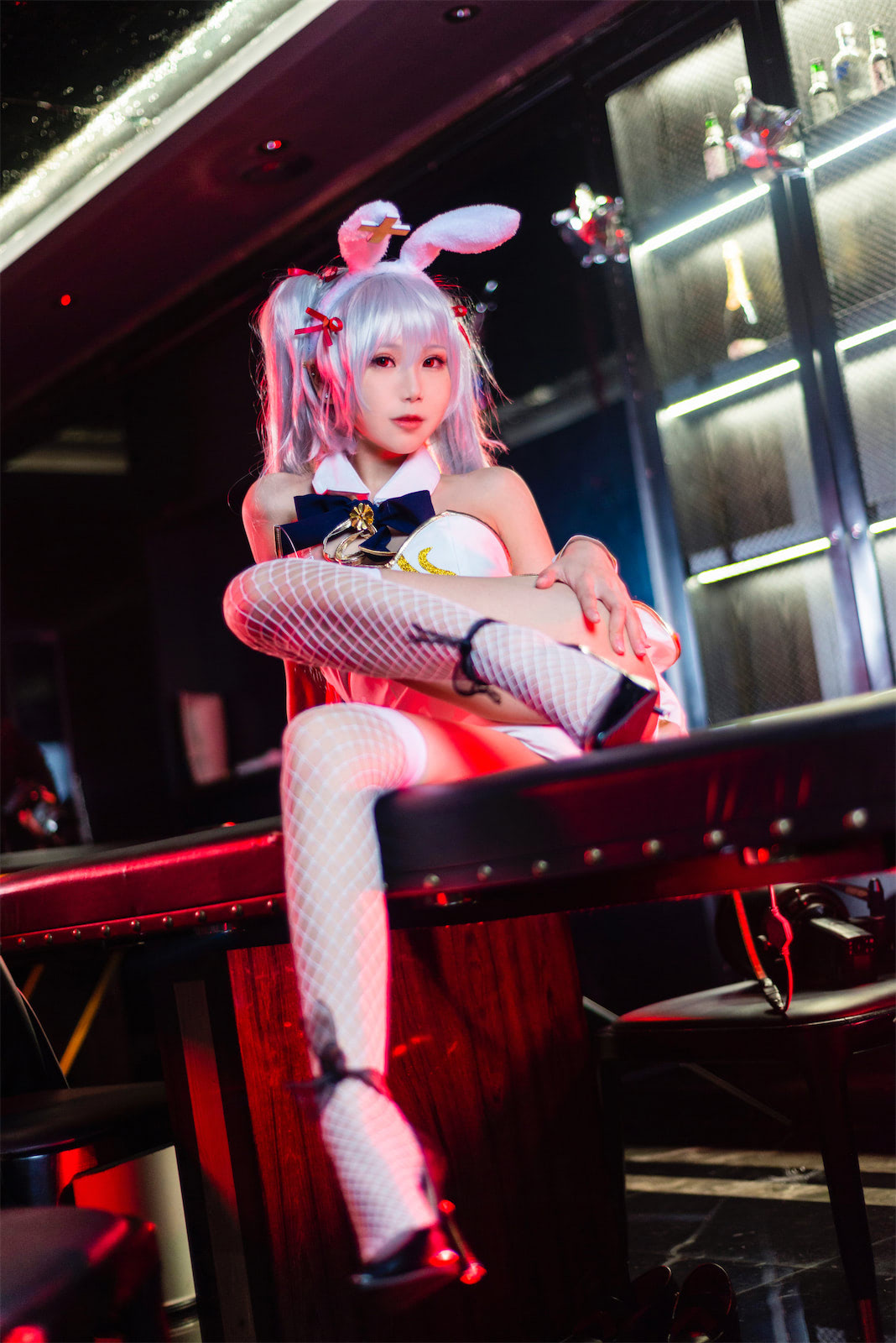 隼隼子写真合集下载|制服与舰娘主题写真应有尽有,呈现极具故事感的视觉体验