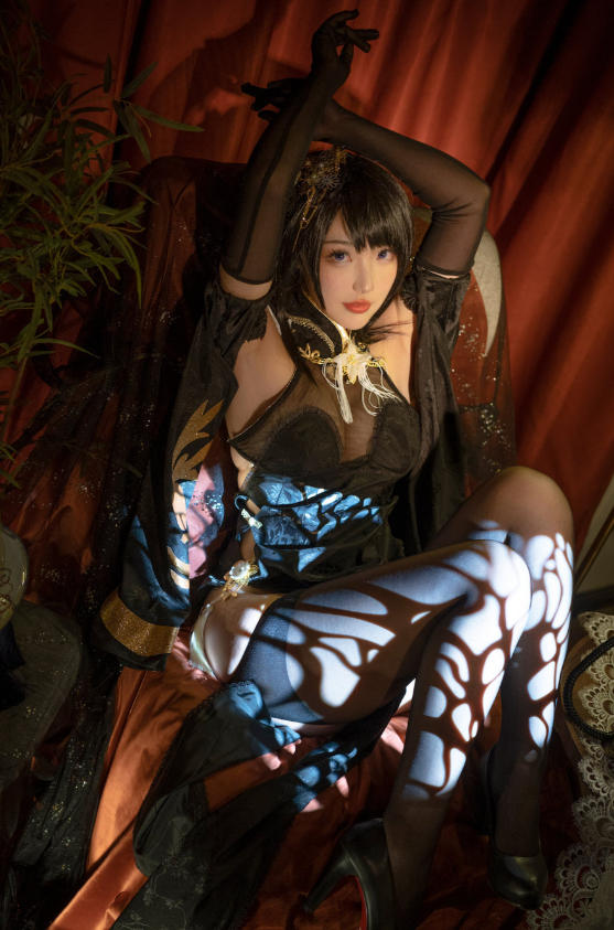 刺青Poi写真合集下载|碧蓝航线·赫敏·胡桃高还原Coser写真全集,4K高清无水印打包