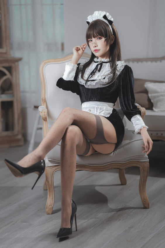 Neko-薇薇写真合集下载：甜美＋轻性感风写真全集