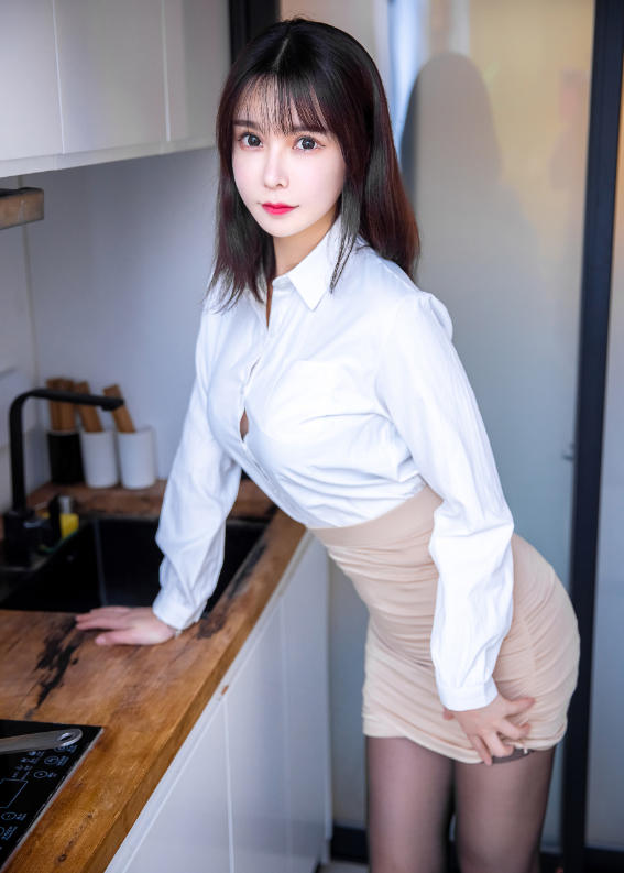 亚马逊鲶鱼写真合集下载：机甲系＋御姐风写真大合集