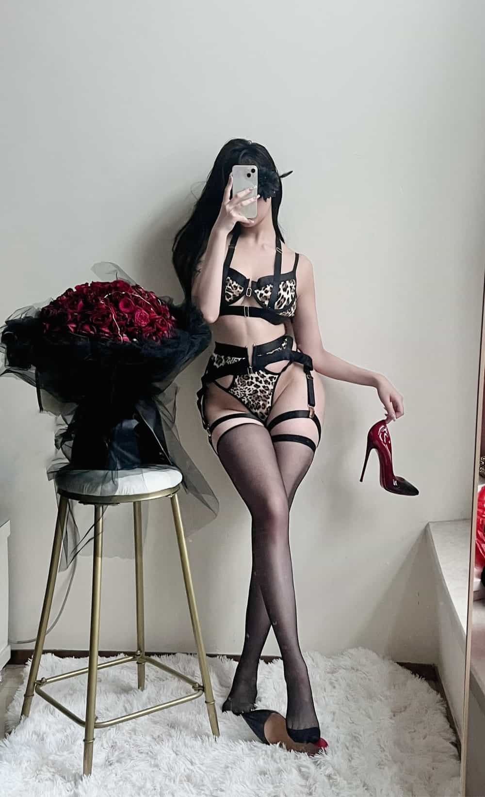 小猫咪ck写真合集下载|日更白丝黑丝4K高清全图包打包