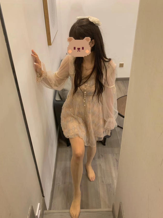 微密圈无敌哒小姨妈写真合集下载:御姐风与丝足艺术的完美融合,优雅与欲望的视觉盛宴